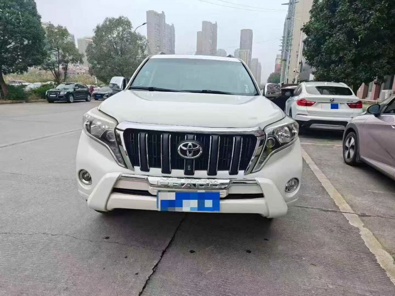 衡阳15年丰田普拉多1