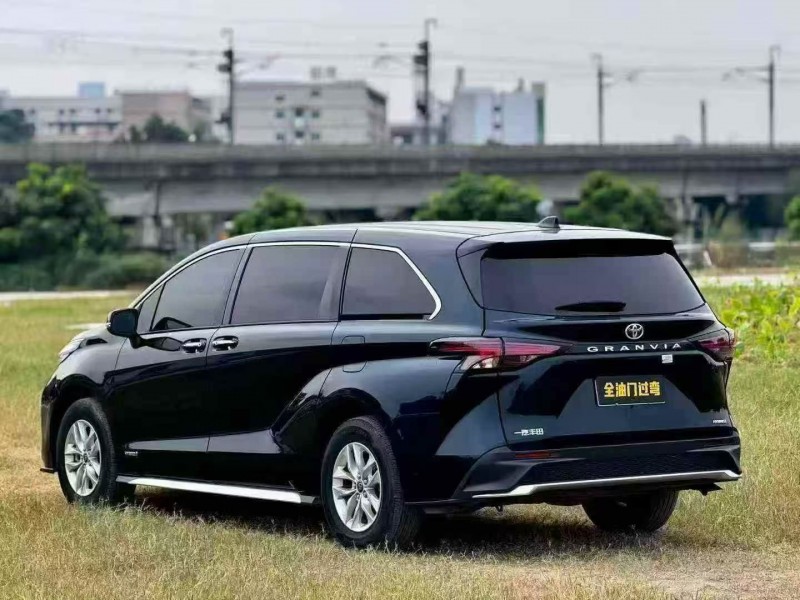 珠海24年丰田格瑞维亚8