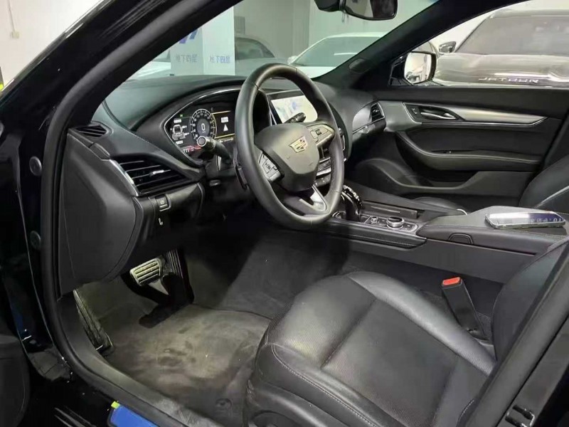 成都24年凯迪拉克CT54