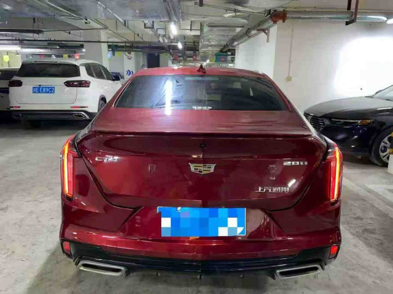 成都20年凯迪拉克CT49