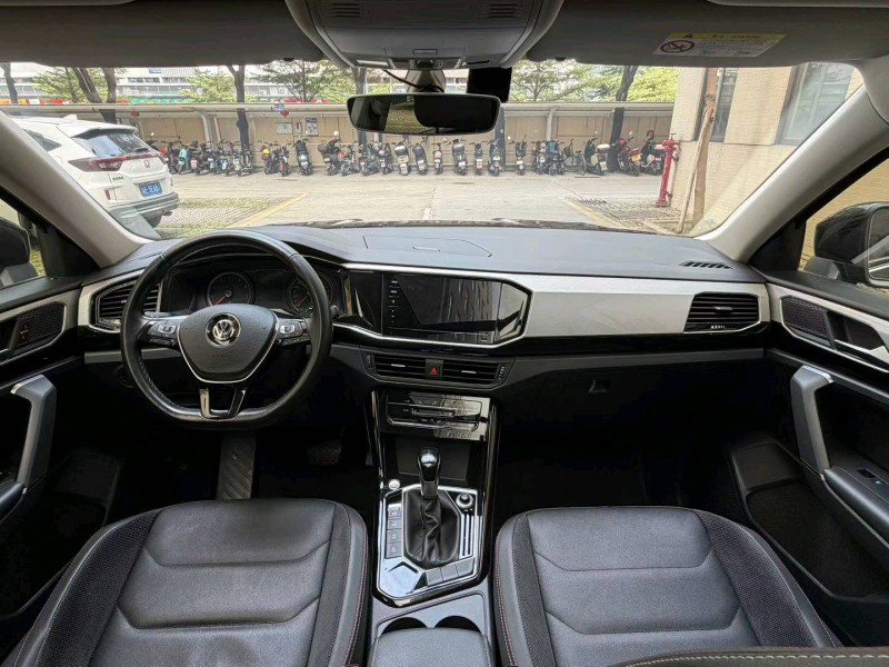 佛山20年大众探岳8