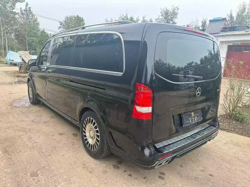 徐州21年奔驰威霆8