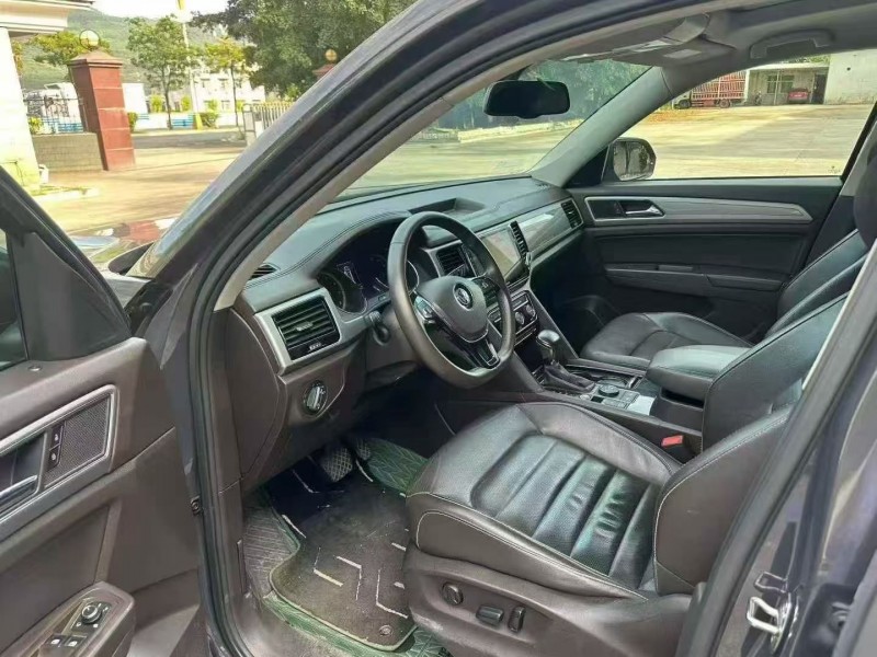 湖州17年大众途昂4