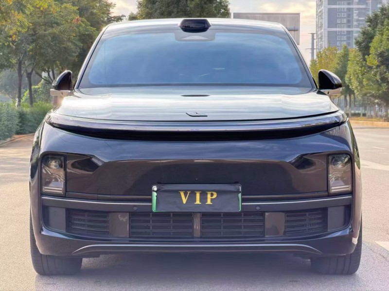 昆明25年理想L81