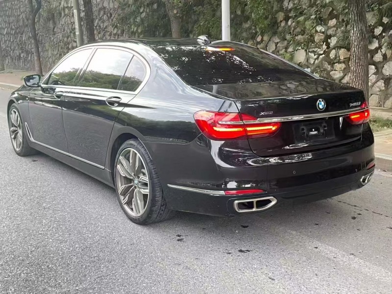 湘潭16年宝马7系9