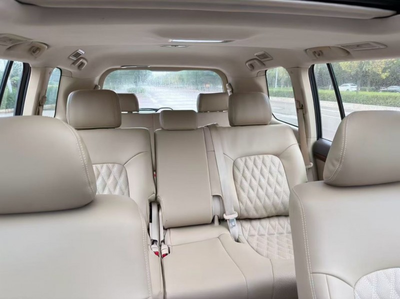 昆明19年丰田兰德酷路泽6