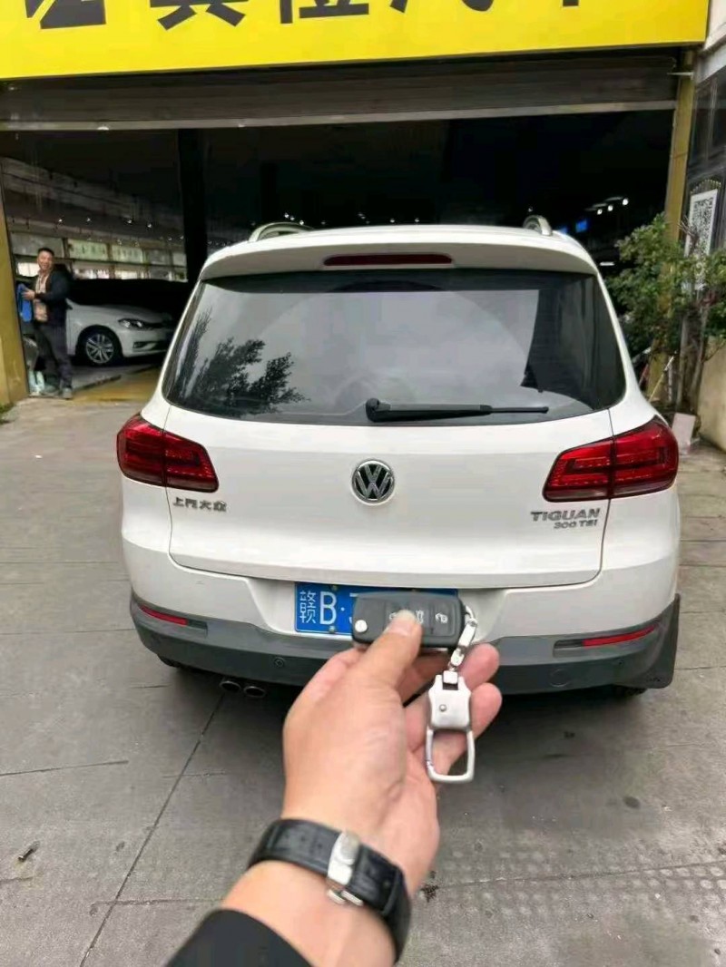 南昌19年大众途观6