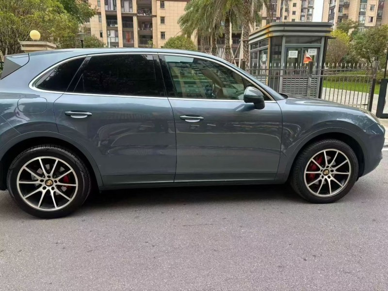 衢州18年保时捷卡宴8