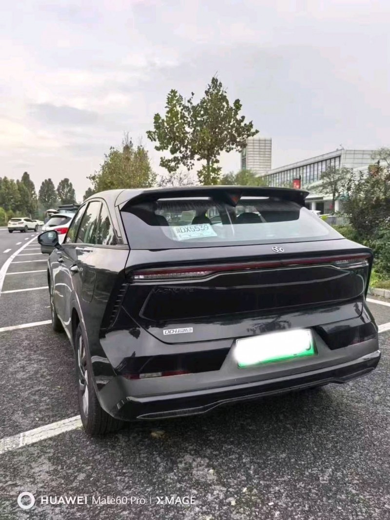 青岛25年启辰大V6