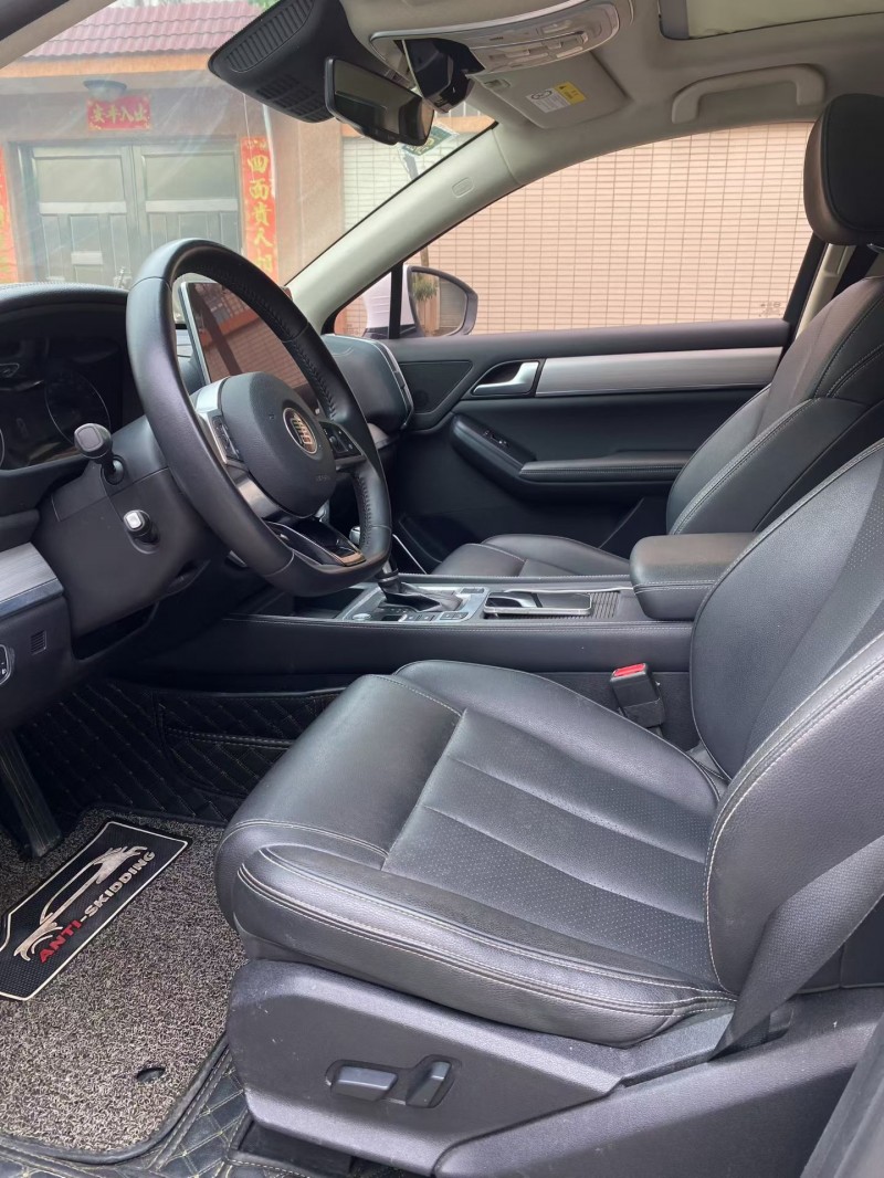 中山18年比亚迪唐4