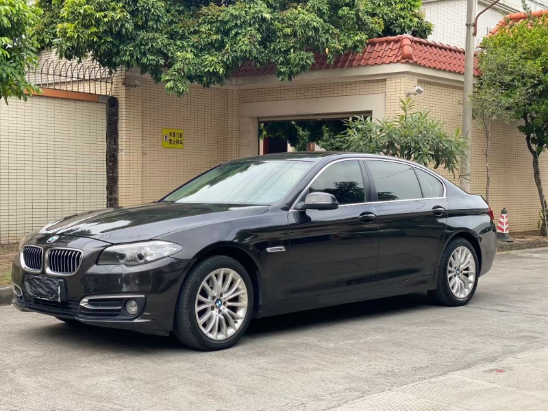 中山15年宝马5系3