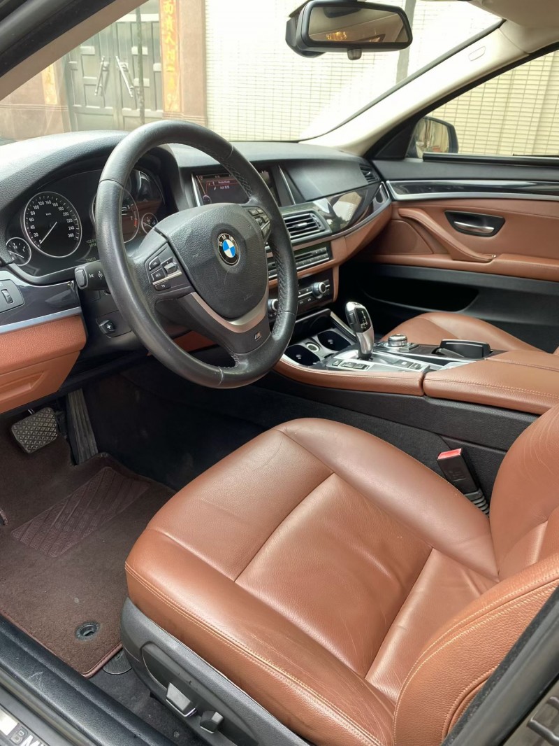 中山15年宝马5系4