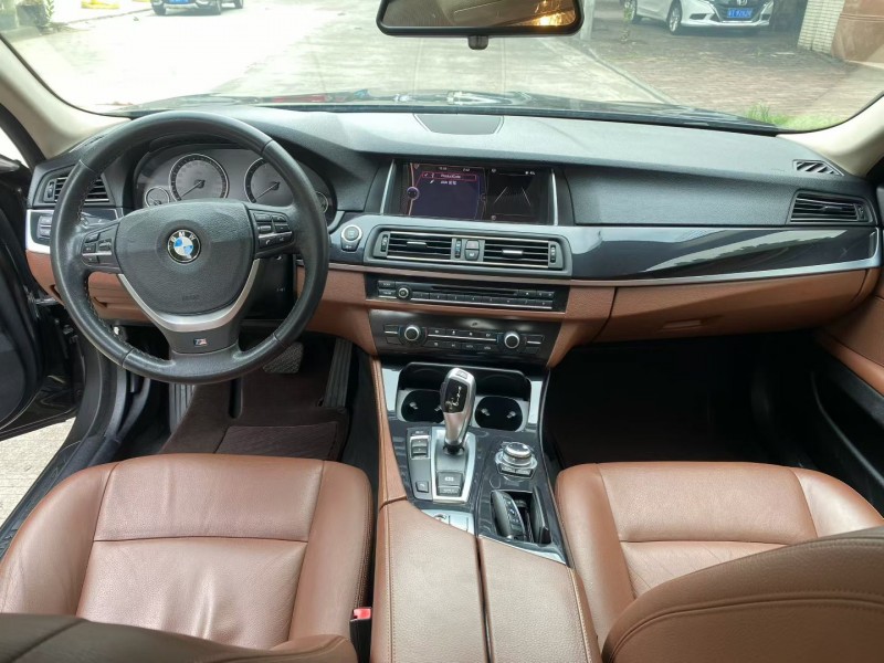 中山15年宝马5系5