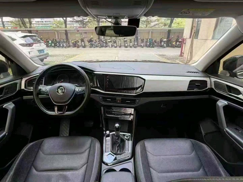 佛山20年大众探岳8