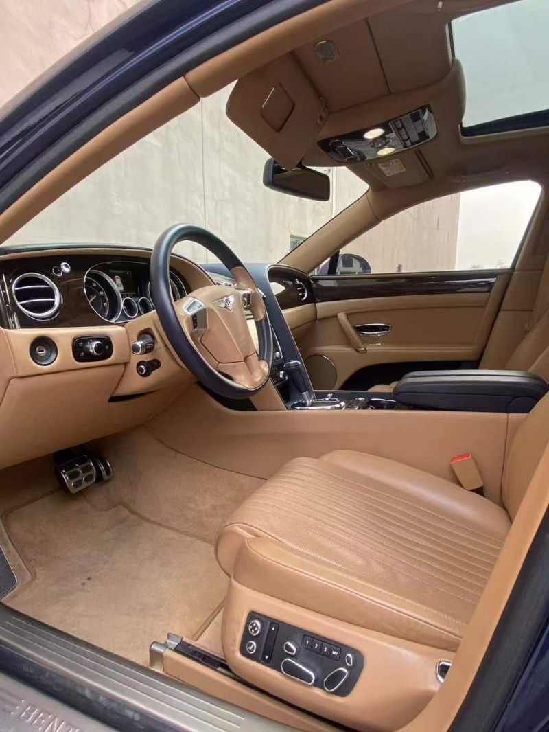 营口18年宾利飞驰6