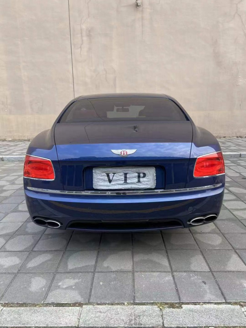 营口18年宾利飞驰9