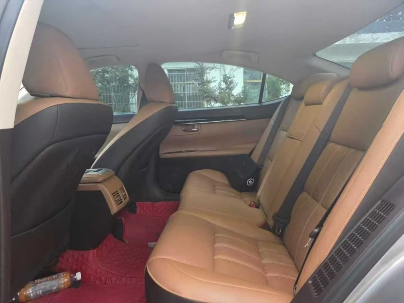 平顶山18年雷克萨斯ES9