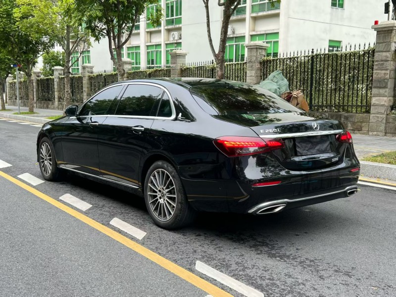 深圳22年奔驰E8