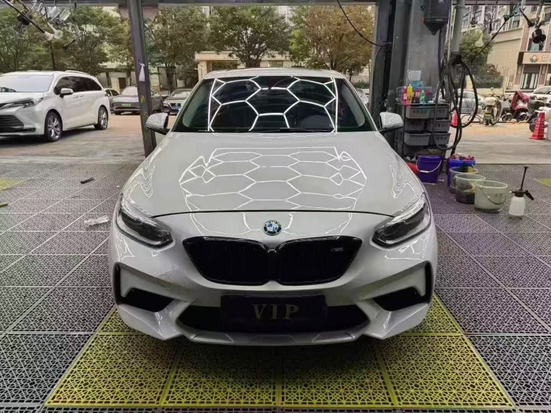 宁波19年宝马1系1