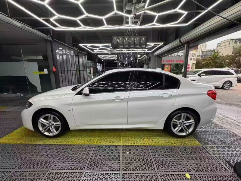 宁波19年宝马1系2