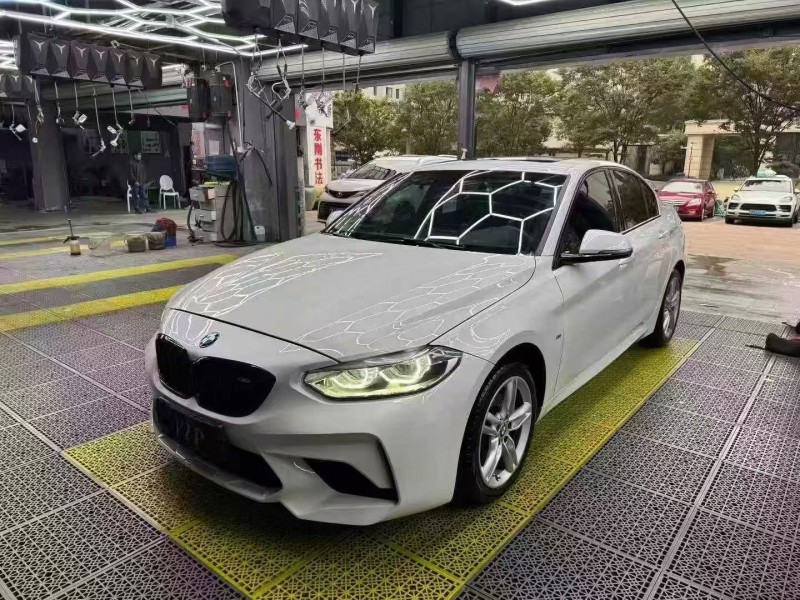 宁波19年宝马1系3