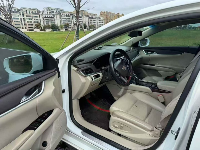 徐州15年凯迪拉克XTS4