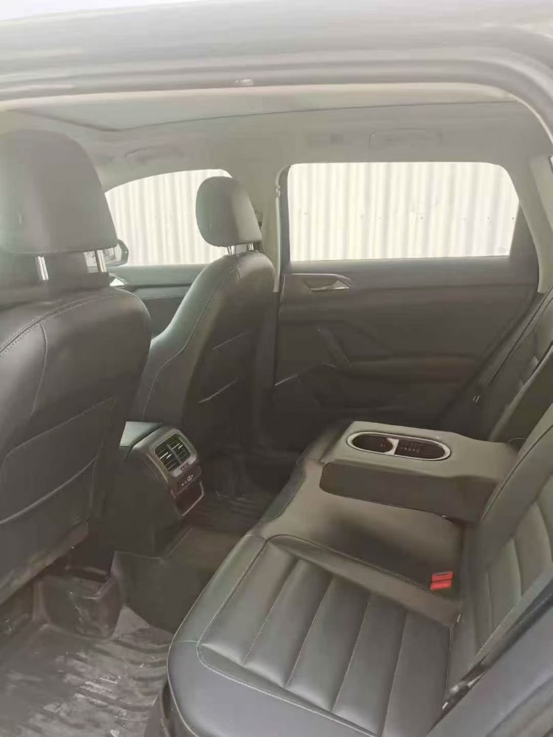 常州20年大众途岳5