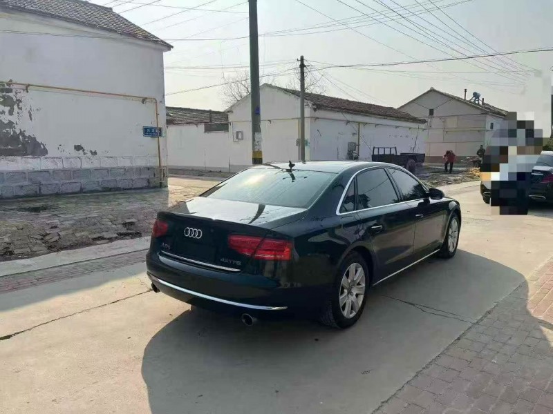 秦皇岛15年奥迪A8L9