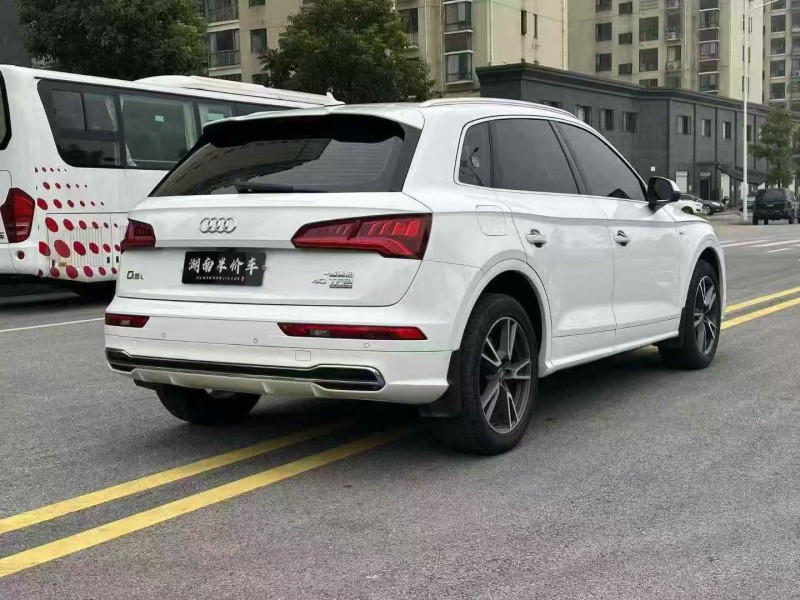 邵阳19年奥迪Q56