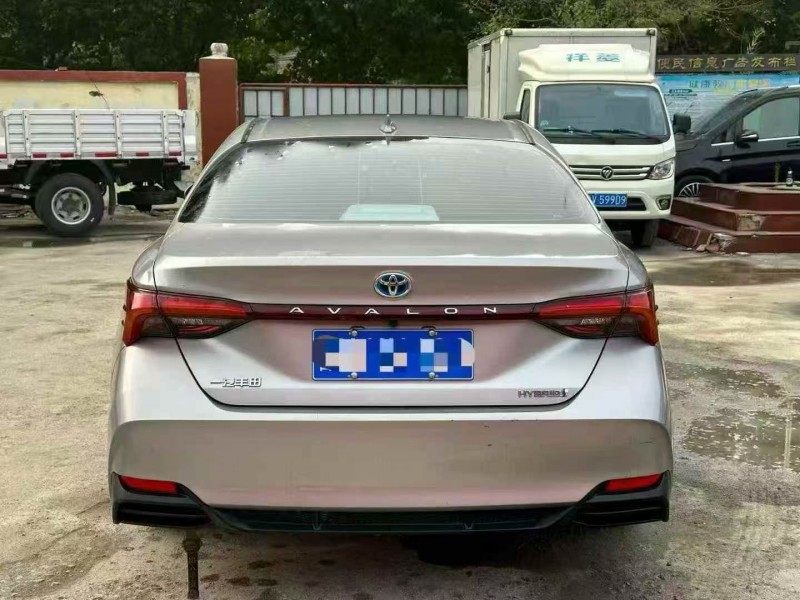 淄博23年丰田亚洲龙9