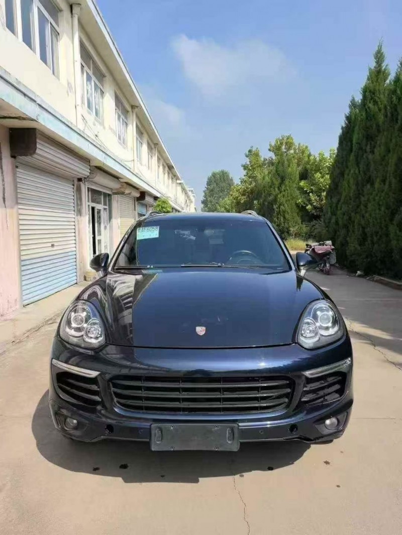 枣庄15年保时捷卡宴1