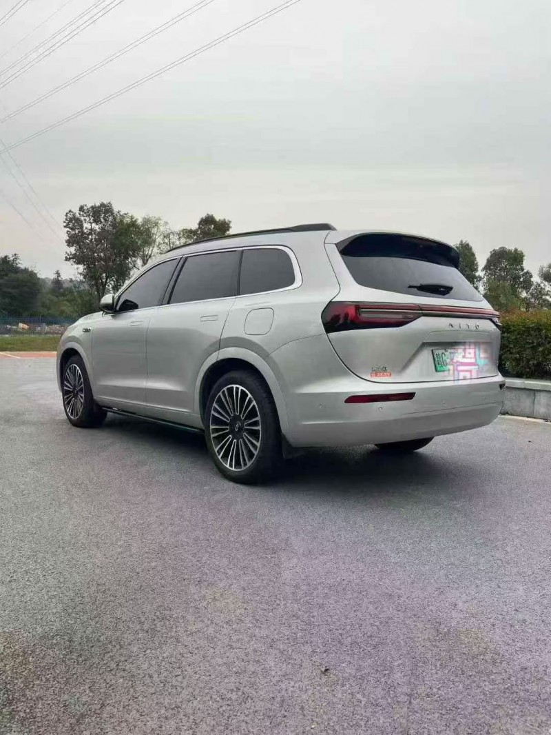 新余24年华为智选问界9