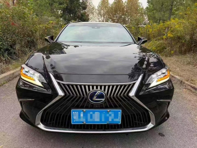 宜昌20年雷克萨斯ES1