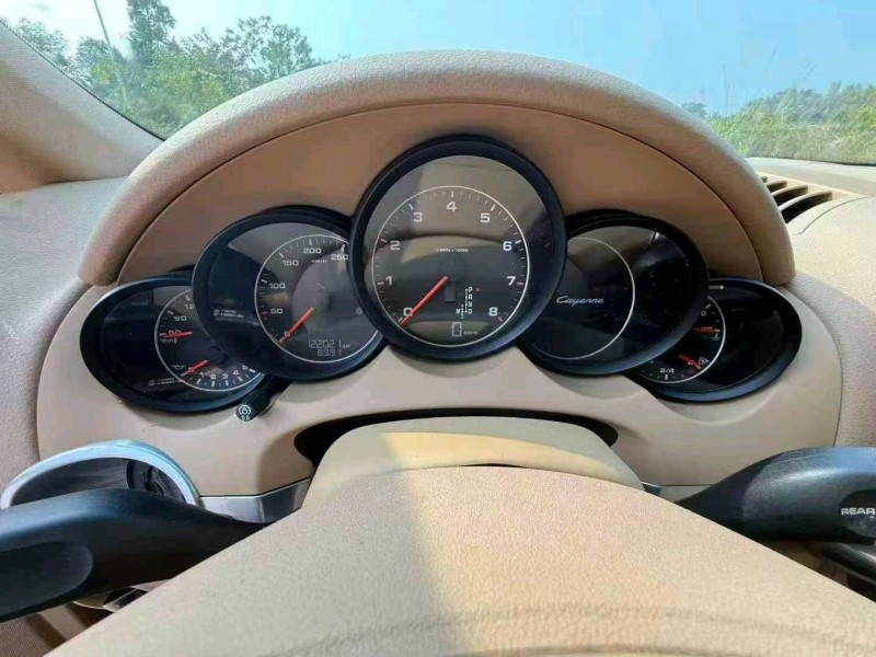 湘潭15年保时捷卡宴6