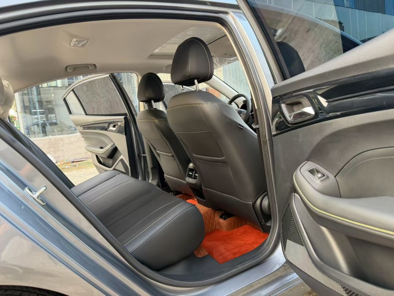 徐州23年荣威i57