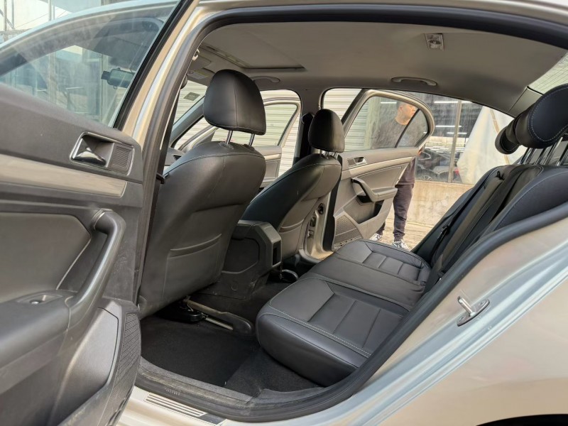 徐州16年大众朗逸8