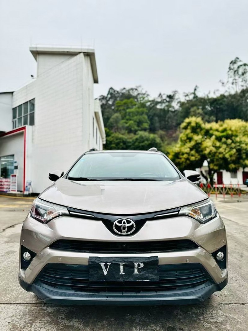 深圳17年丰田RAV41