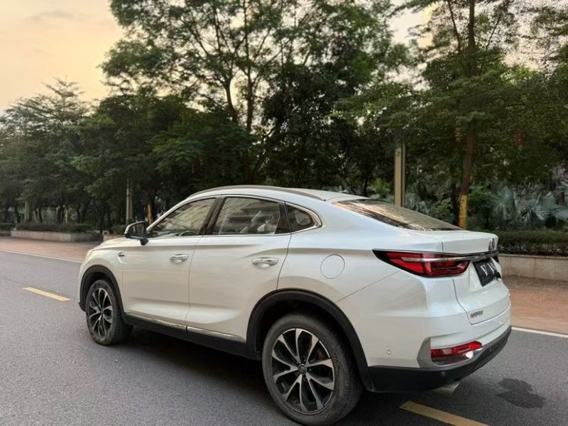 珠海20年长安汽车CS855