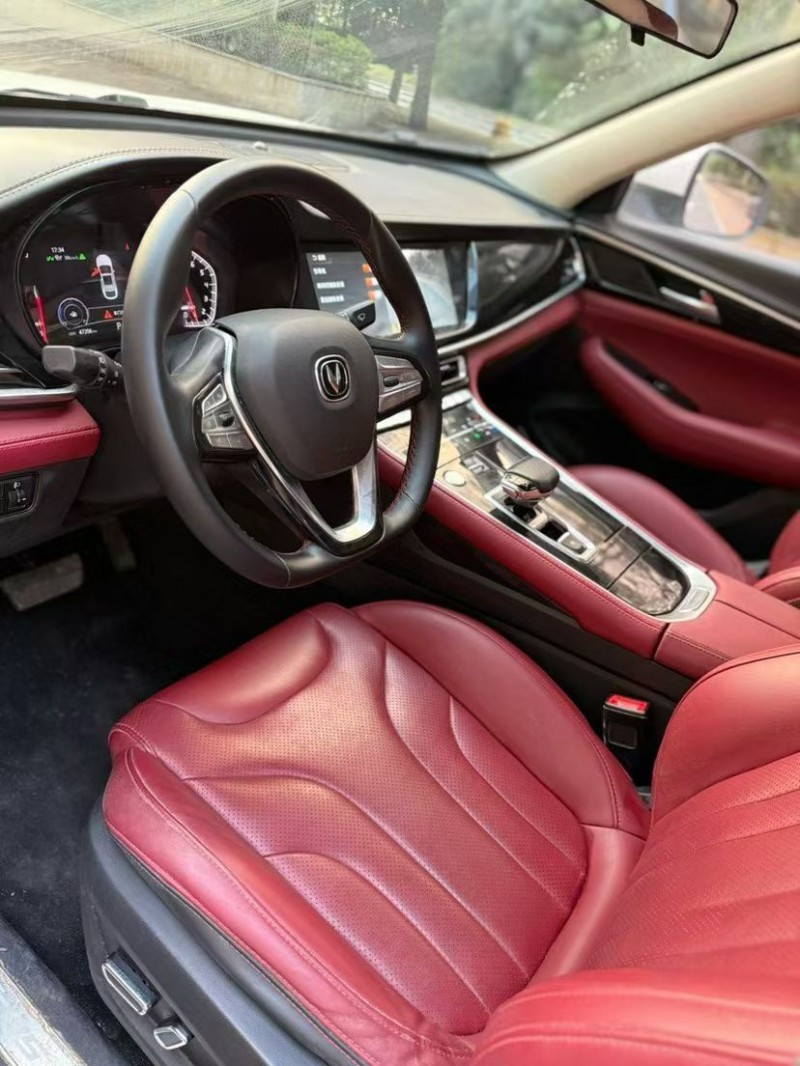 珠海20年长安汽车CS858