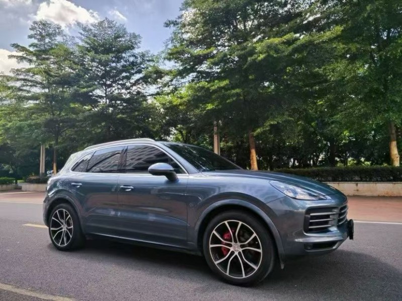 汕头18年保时捷卡宴3