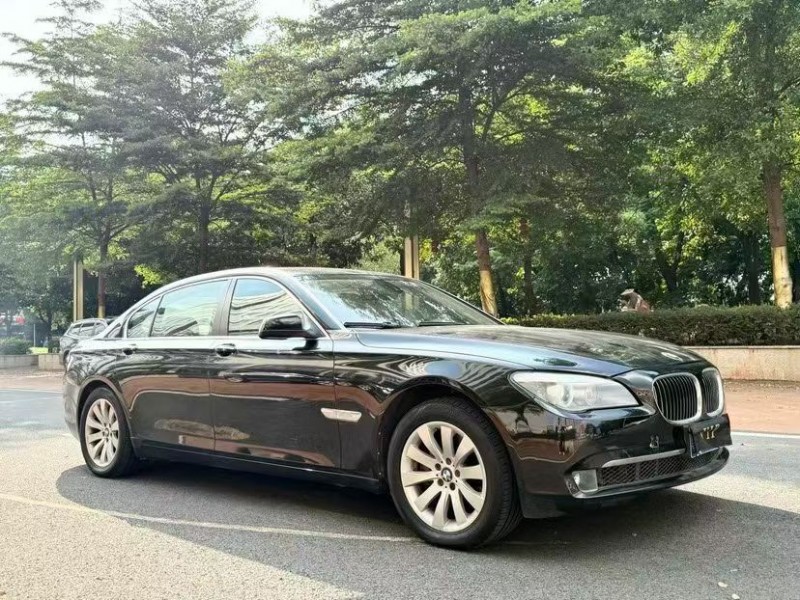 珠海10年宝马7系2