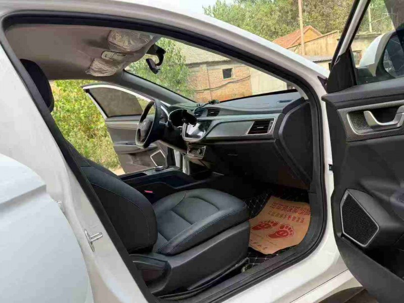 徐州23年吉利帝豪6