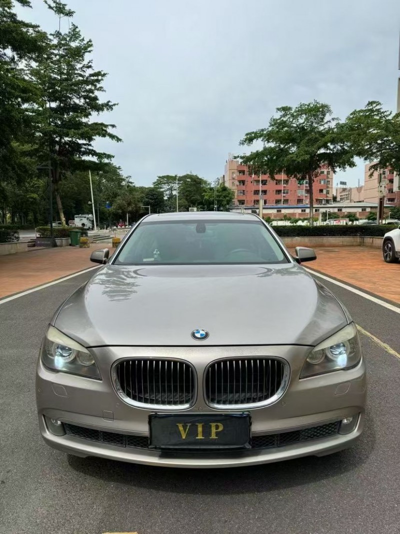 珠海12年宝马7系1