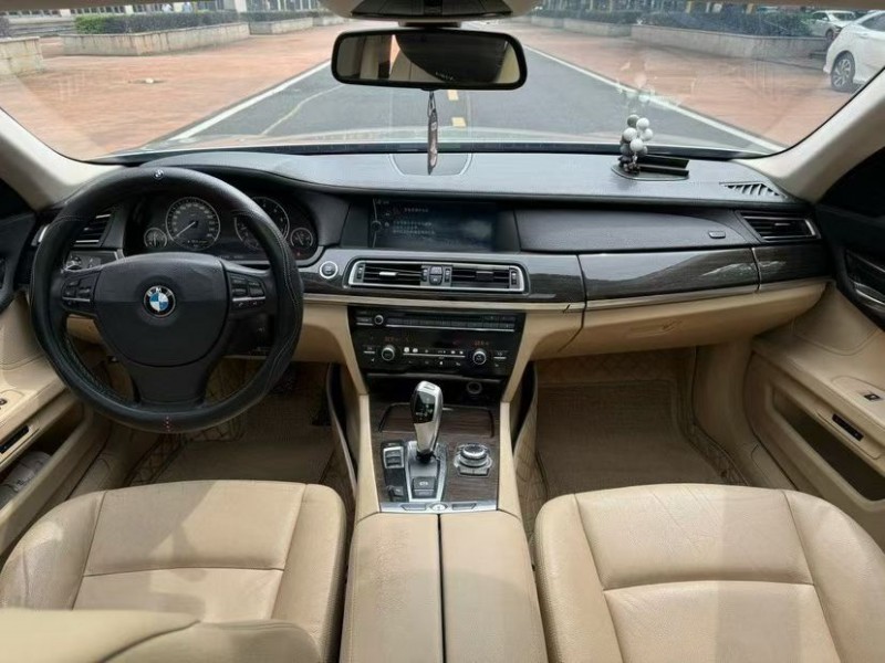 珠海12年宝马7系5