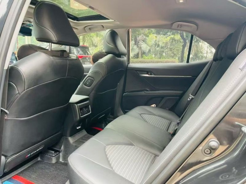 珠海24年丰田凯美瑞6