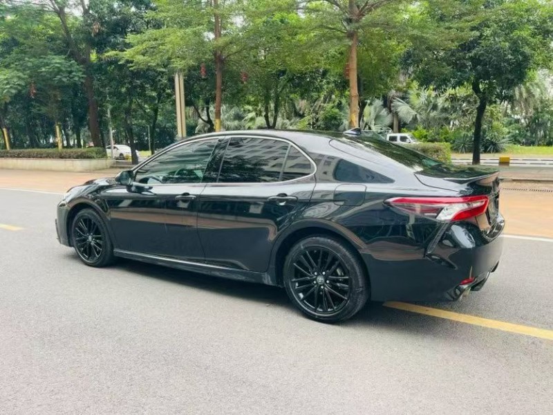 珠海24年丰田凯美瑞8