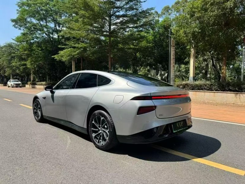 深圳24年小鹏汽车p77