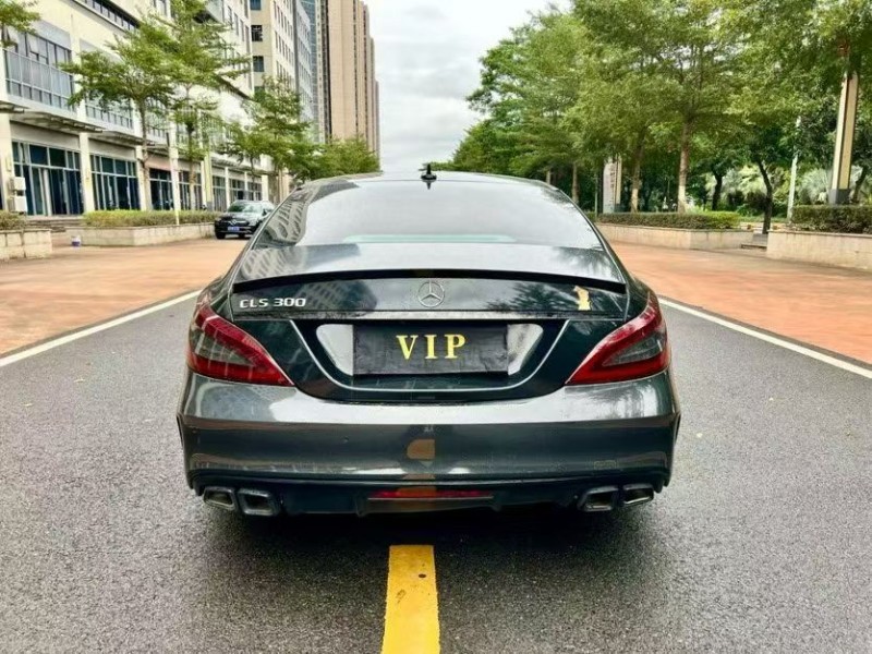 江门12年奔驰CLS9