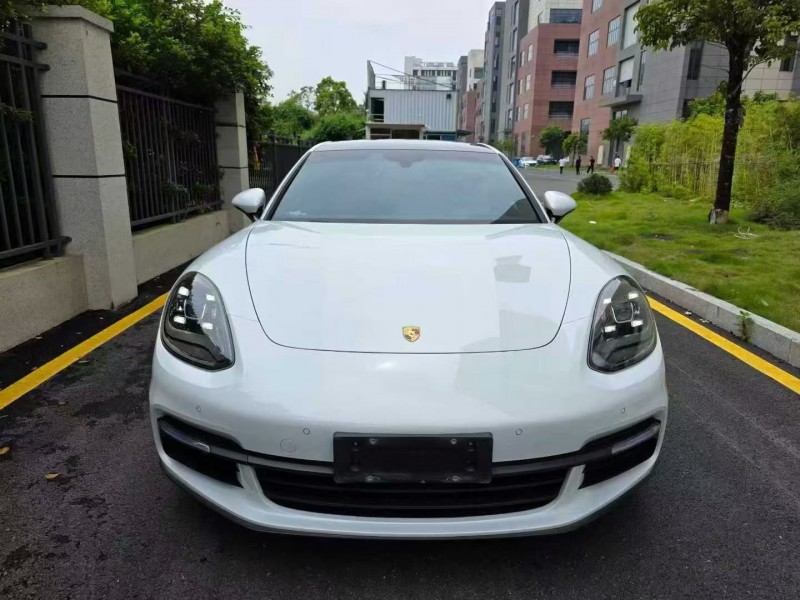 珠海18年保时捷帕拉梅拉1