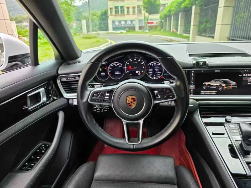 珠海18年保时捷帕拉梅拉5